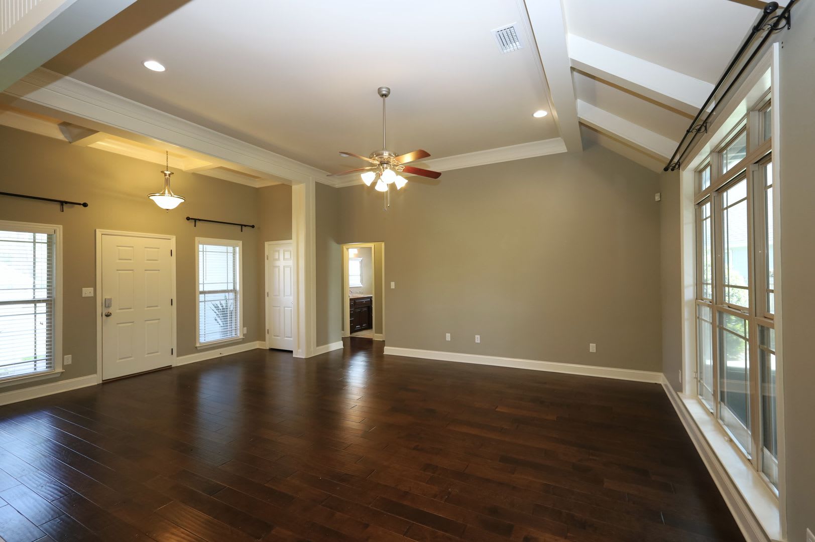 4634 Amelia Circle – photo 4