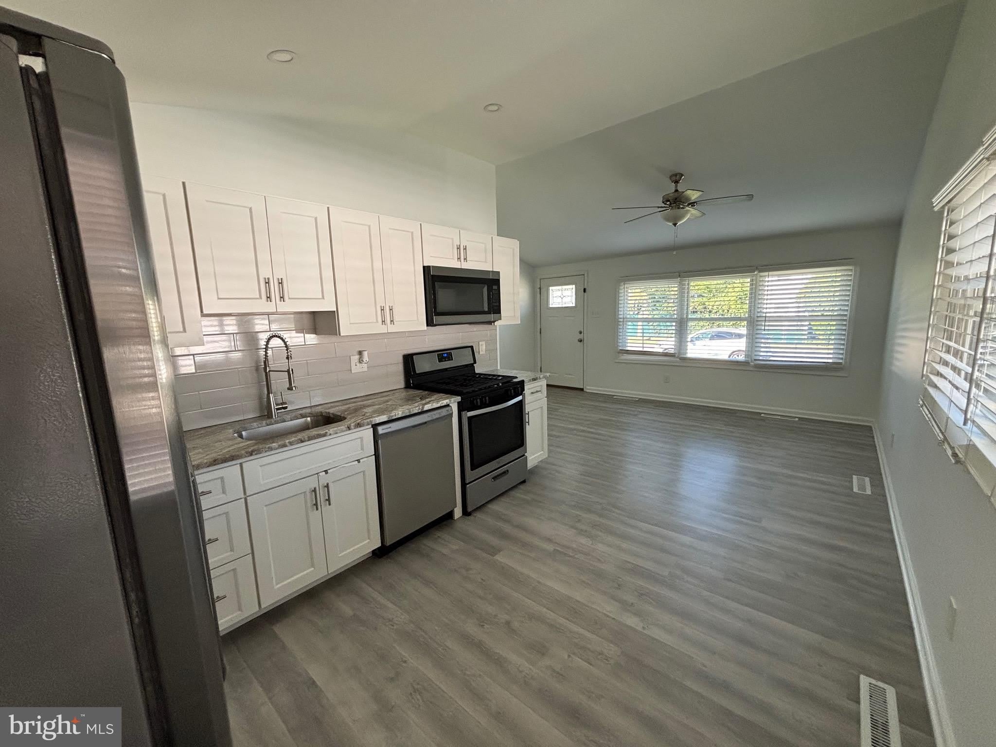 653 N Coles Avenue – photo 3