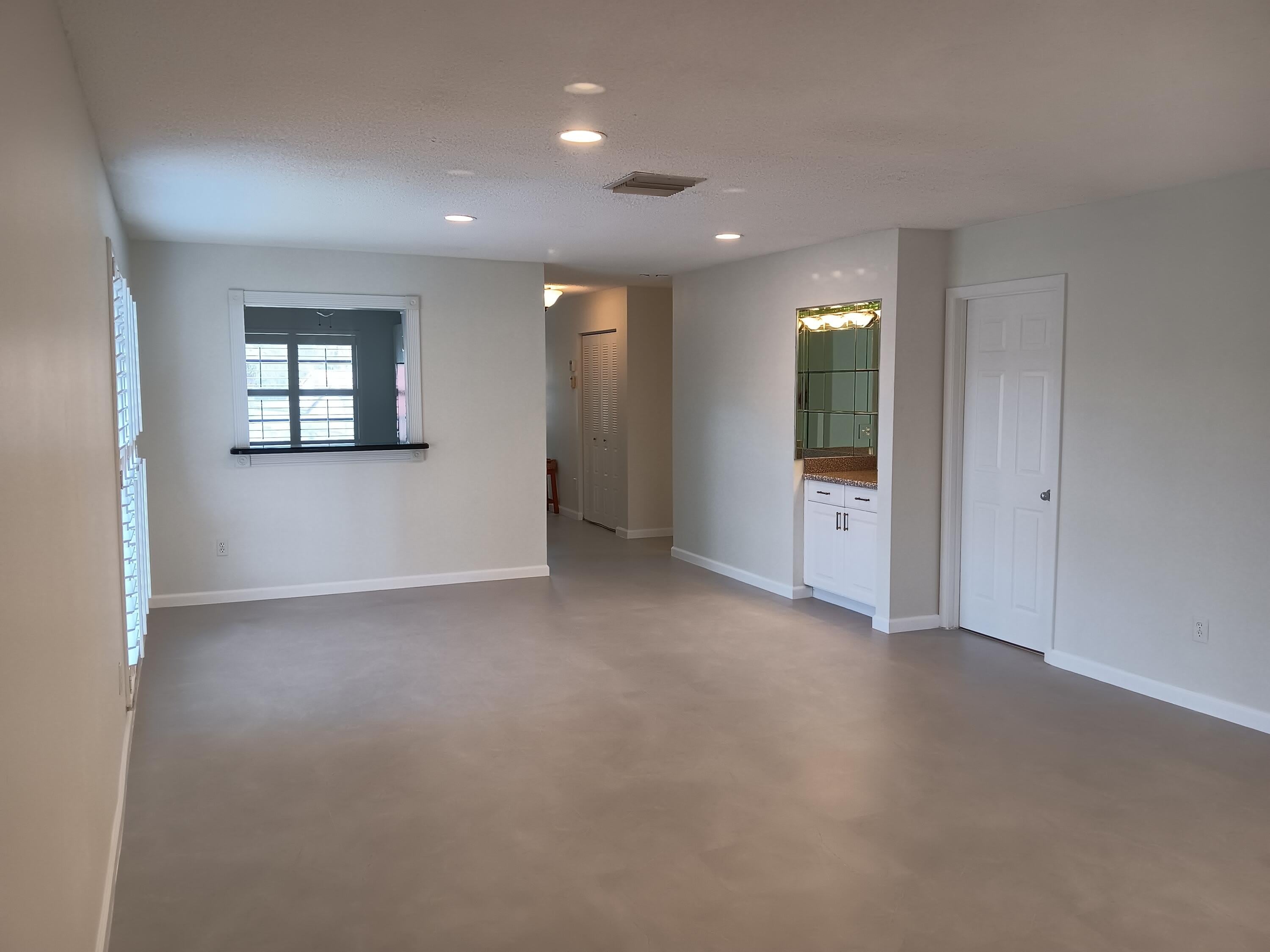 8045 Eastlake Drive – photo 5