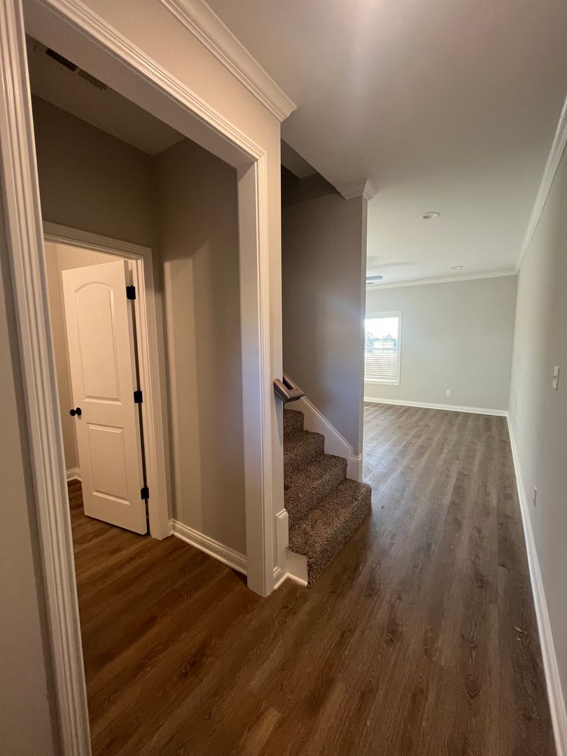 Modern Townhome with 2 Car Garage in Rich Pond/ South Warren School District – photo 3