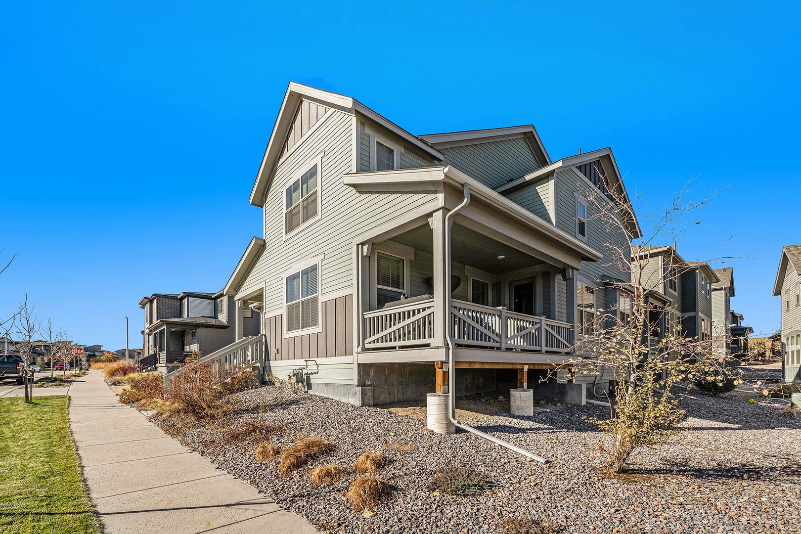 Beautiful Home in Sterling Ranch – photo 3
