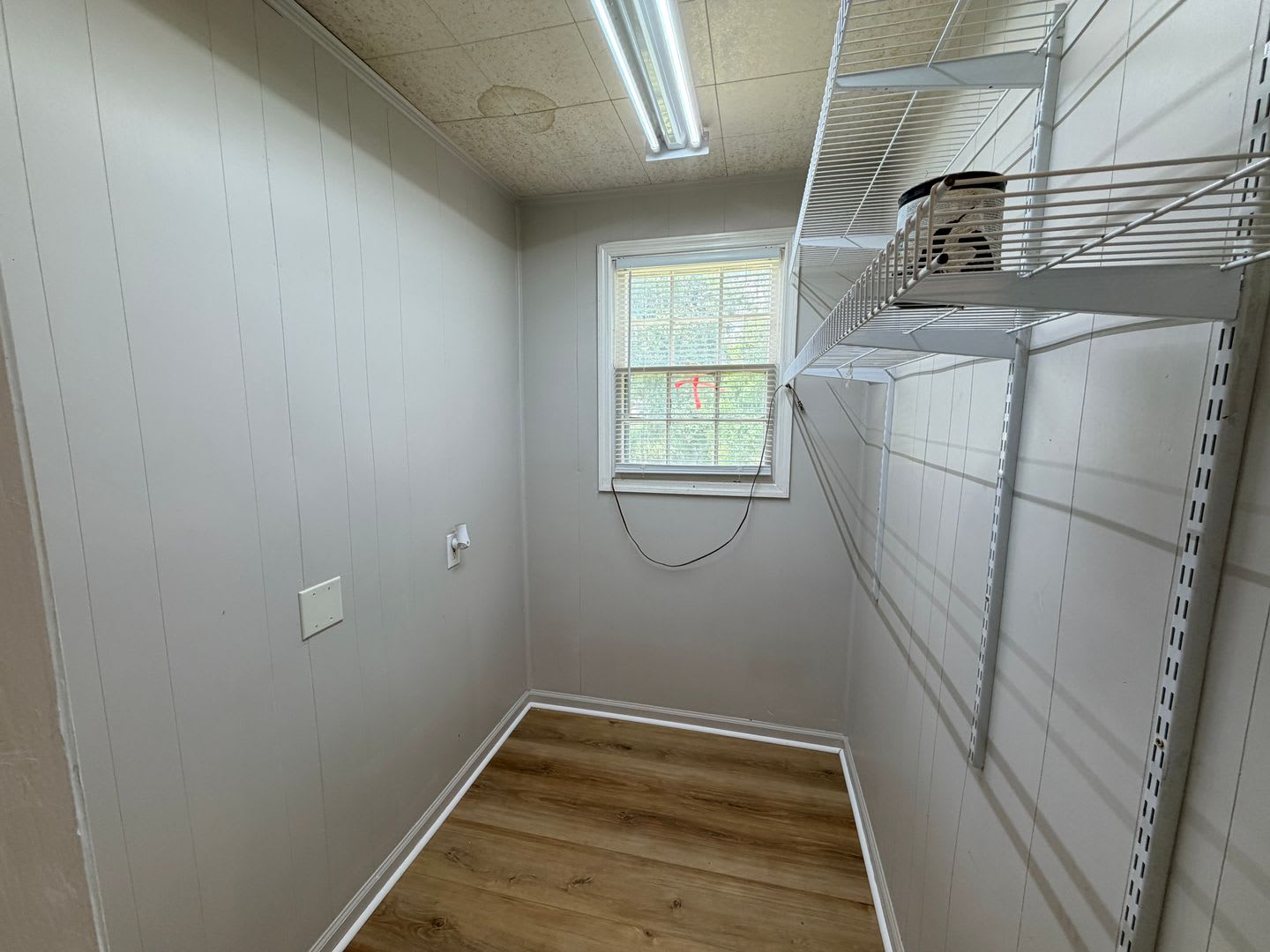 Charming 2BR/1BA Near VSU – Hardwood Floors – photo 5