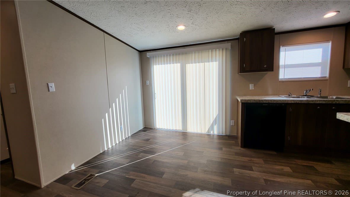 4092 Meadow Road – photo 4