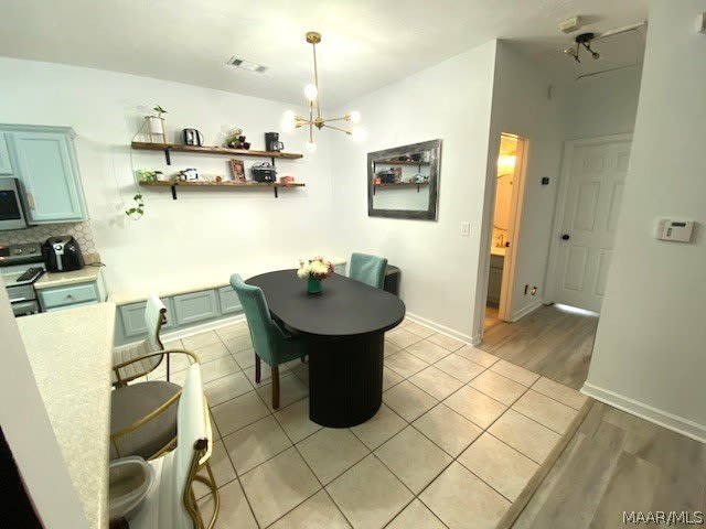 6963 SANDFIELD Drive – photo 5