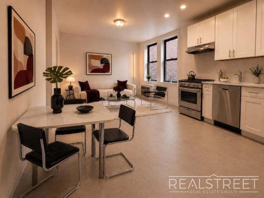 320 Ocean Parkway – photo 2