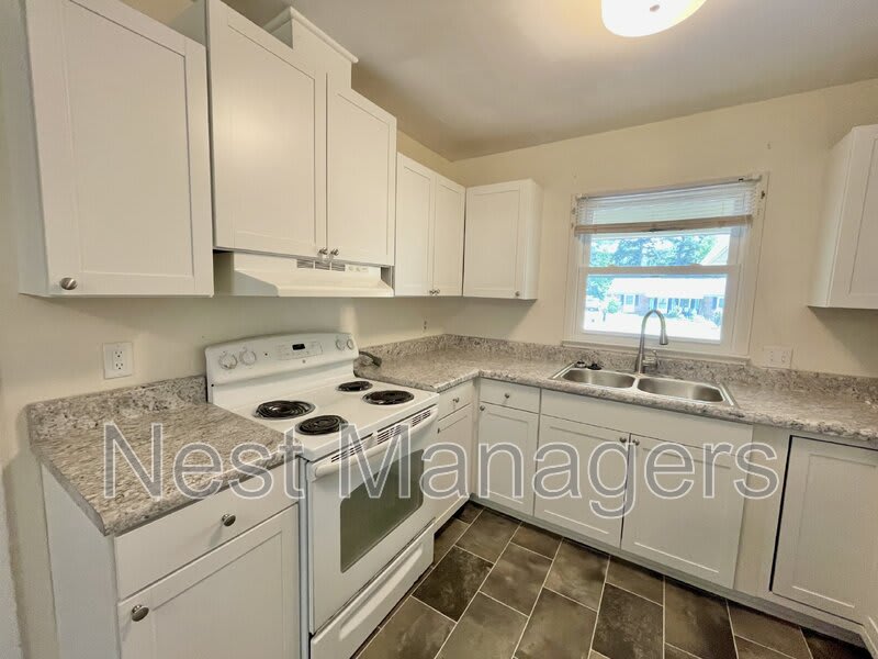 717 Rockwood Drive – photo 5