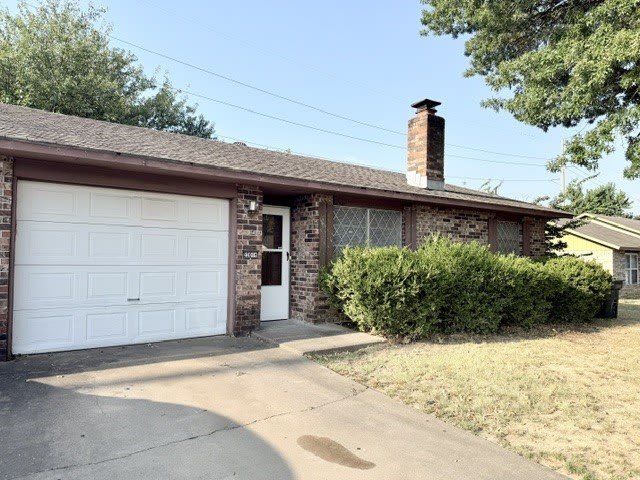 2201 Pin Oak Drive – photo 1
