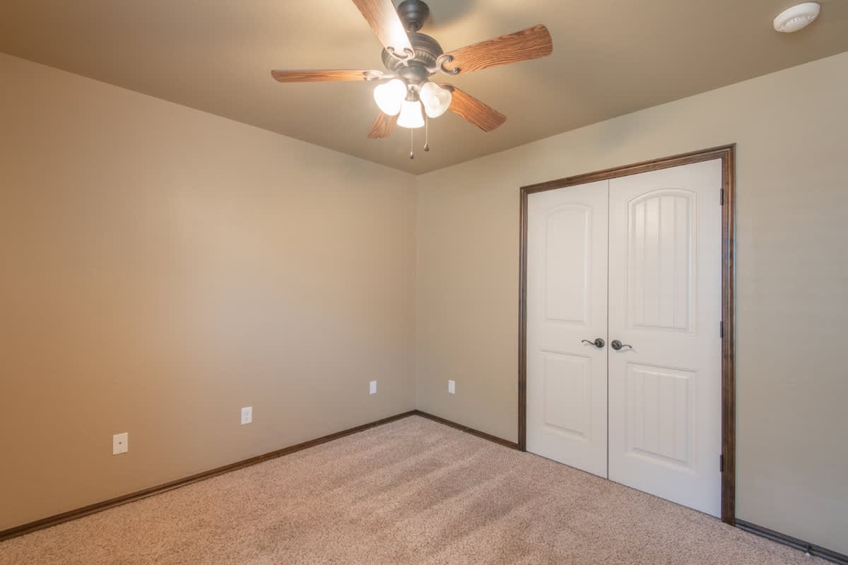 701 Lindsey Lane – photo 5