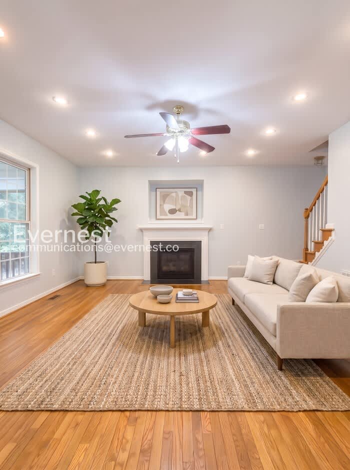 13901 Riverdowns North Court – photo 3