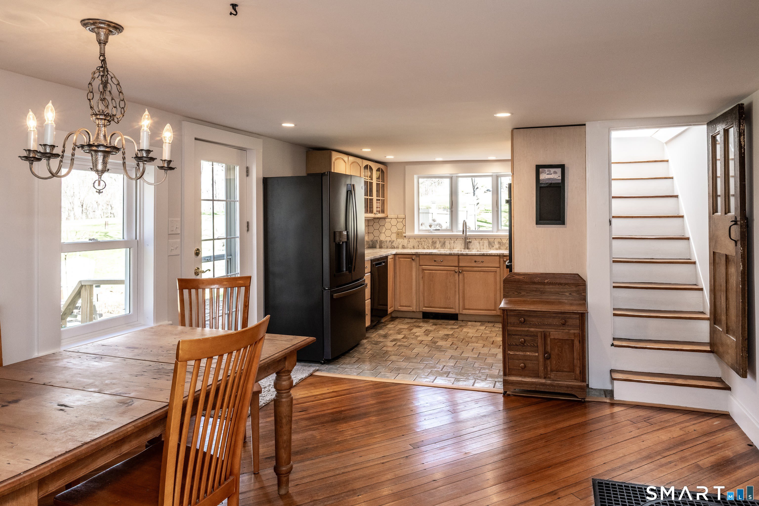 163 East Street – photo 3