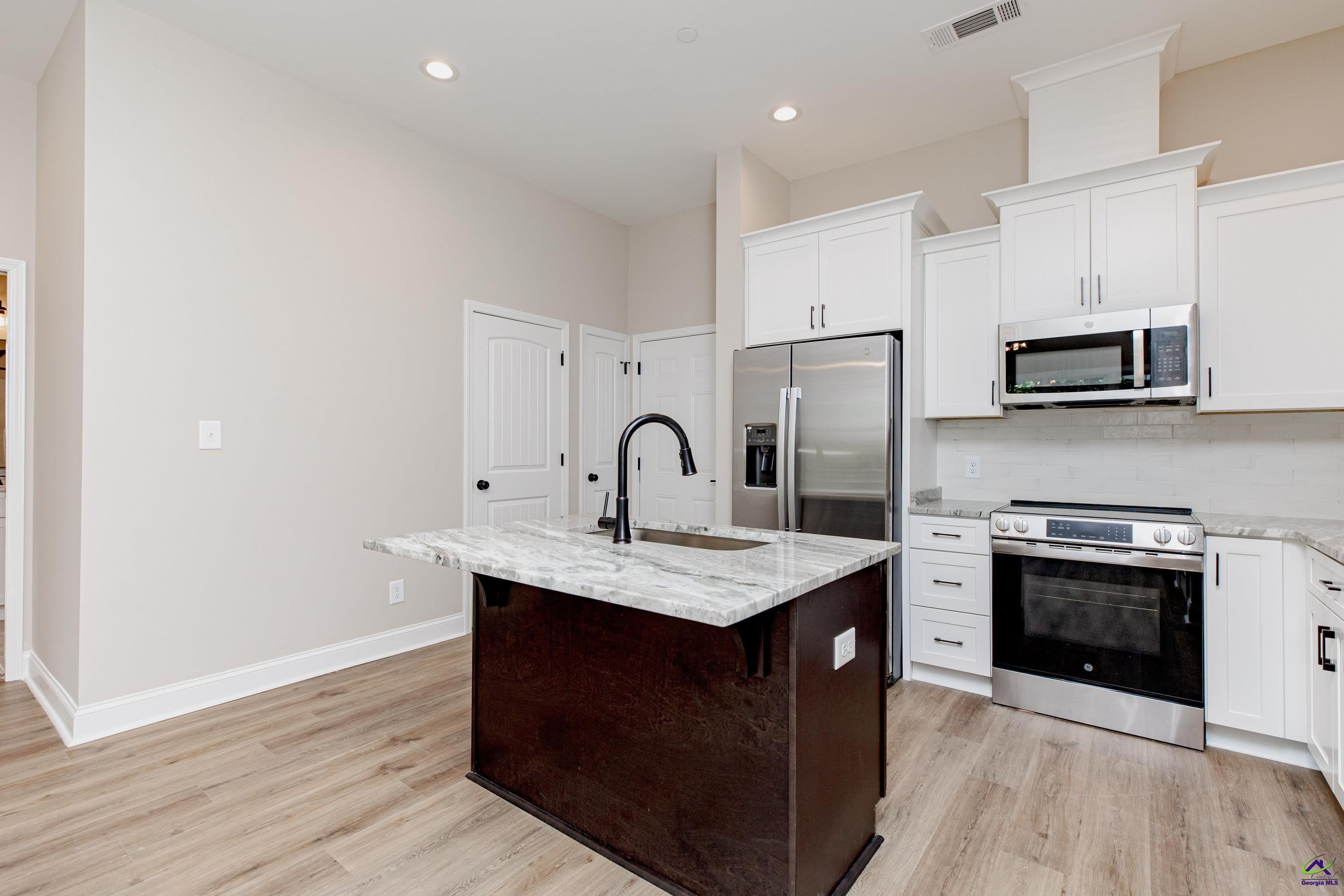 1009 Northside Drive – photo 5