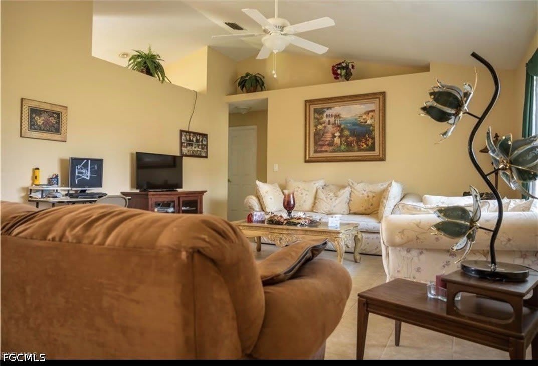 234 SE 1st Avenue – photo 3