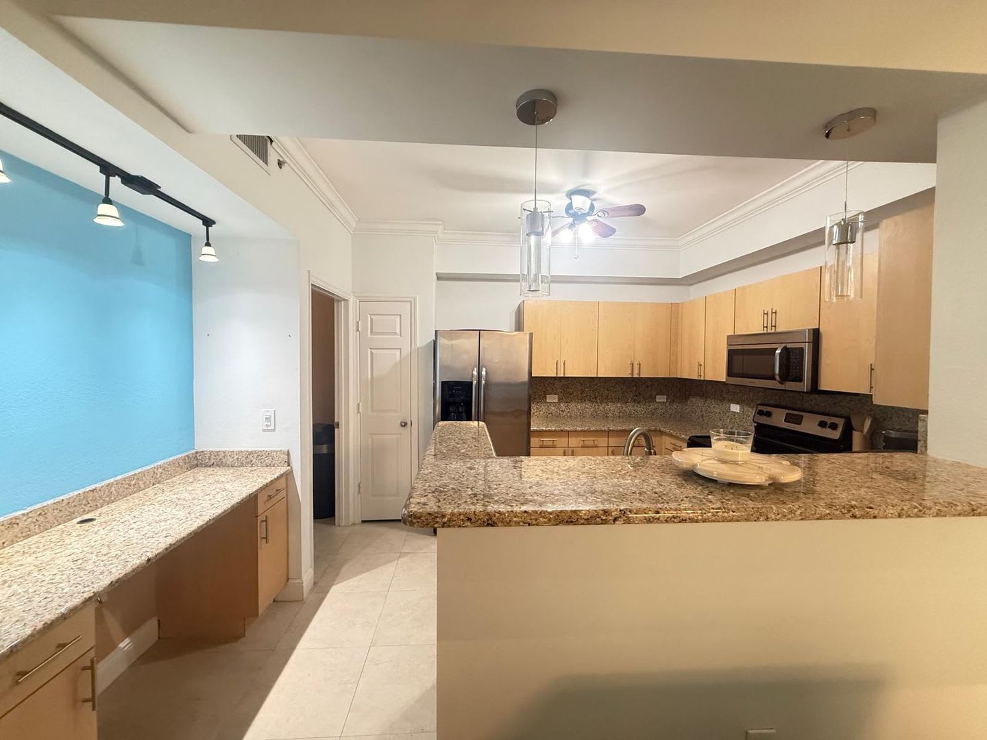 Modern Flagler Village Living At Sole Fort Lauderdale Seasonal Rental – photo 3
