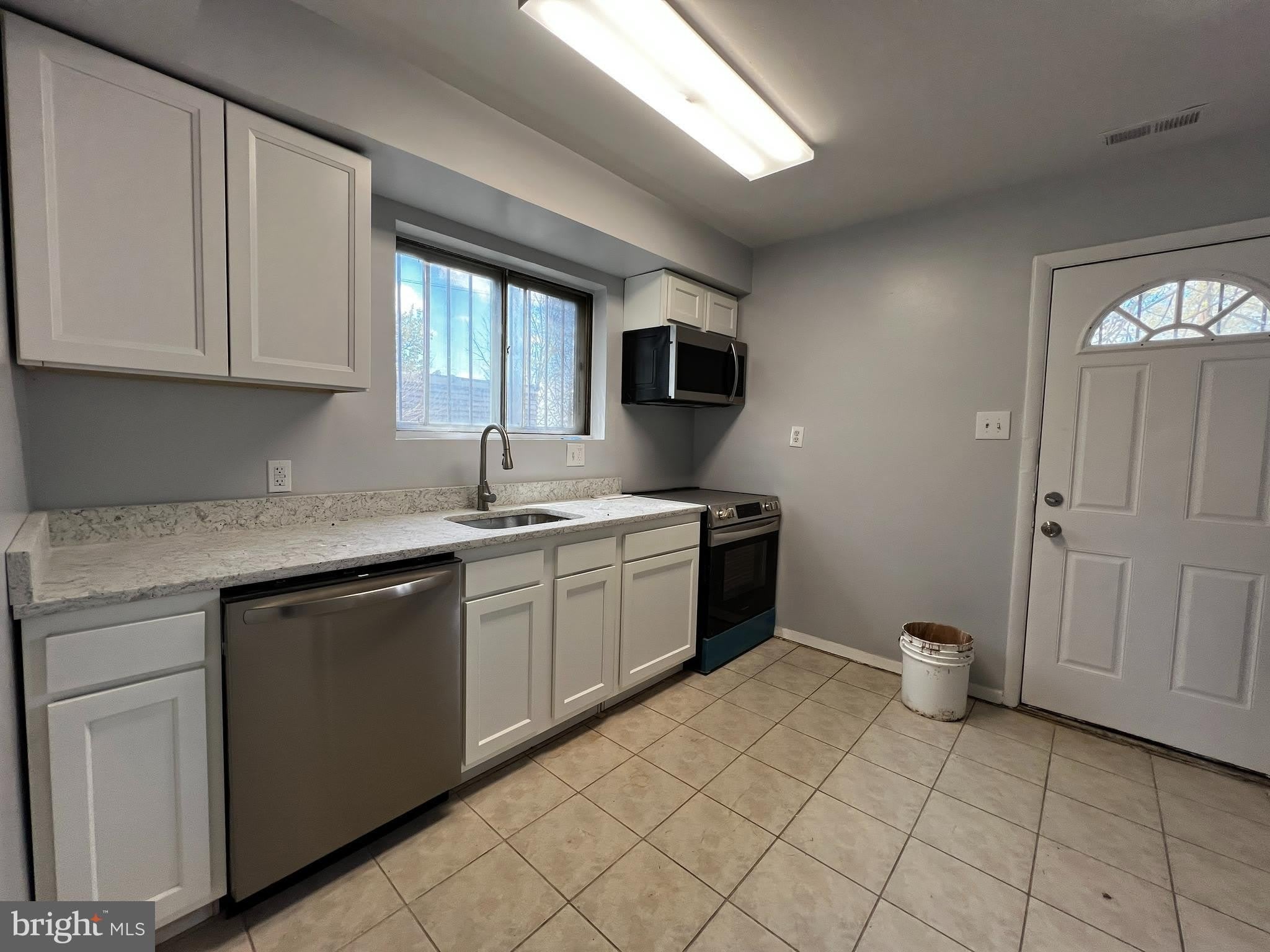 4930 EADS Place NE – photo 5