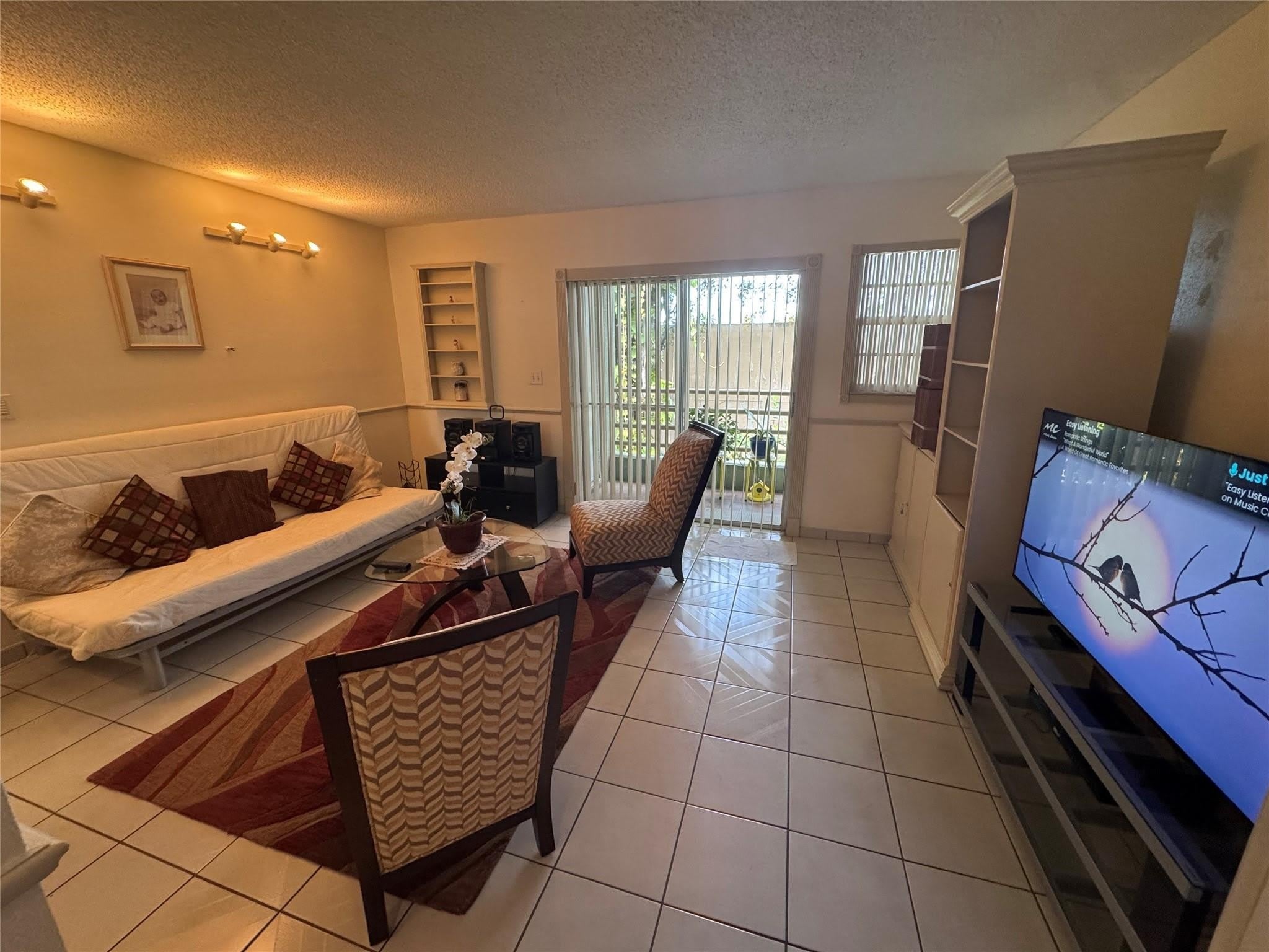 11183 NW 7th Street – photo 2