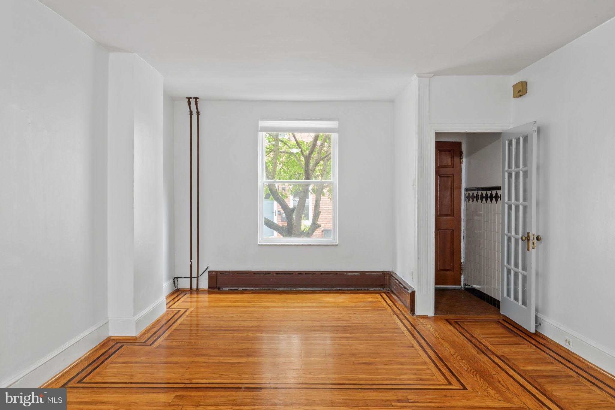 1823 S HICKS Street – photo 4