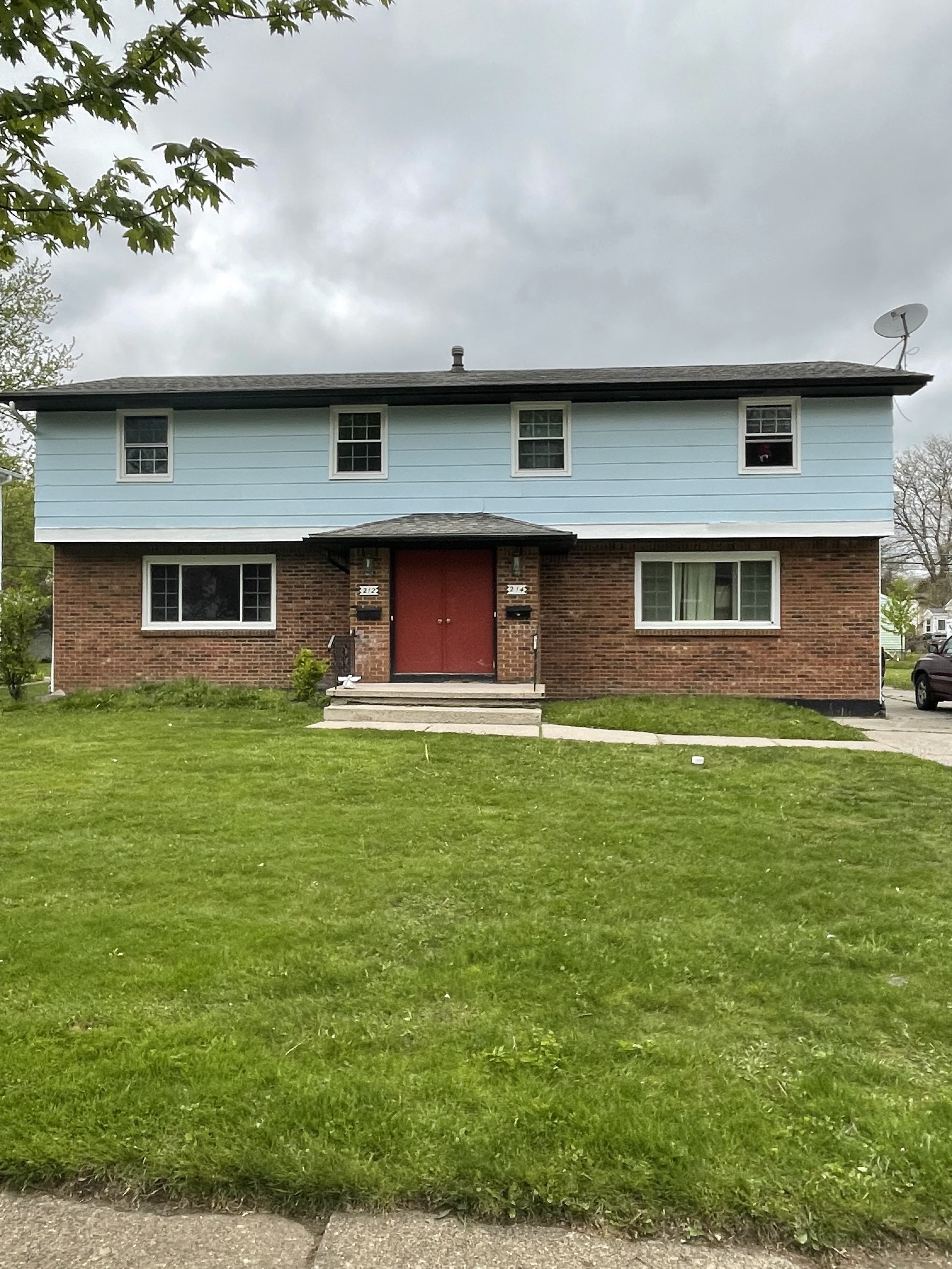 212 Sunshine Dr – photo 1