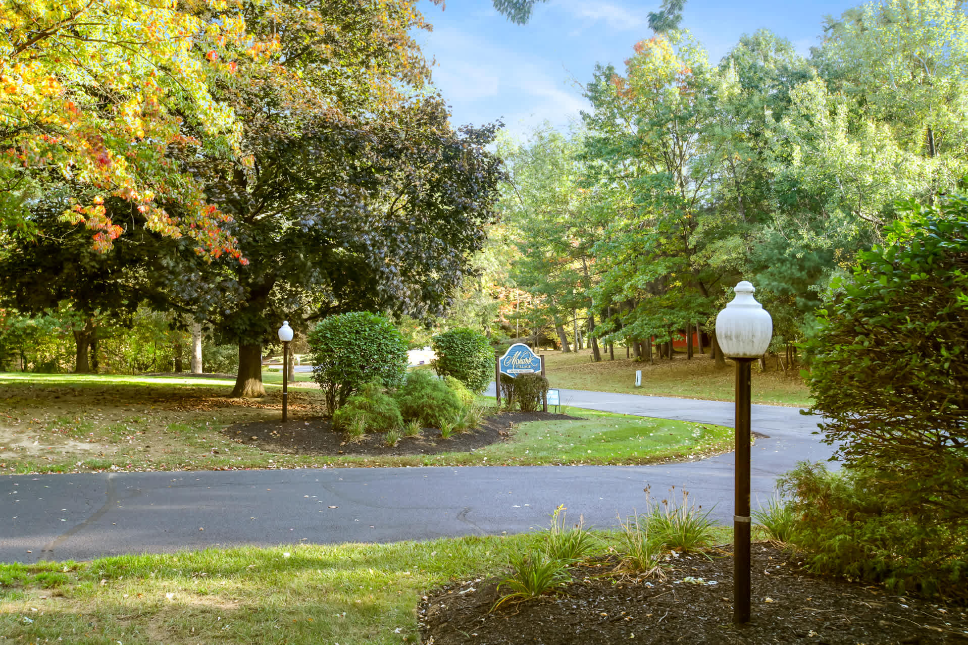 Mohawk Village Apartments – photo 3