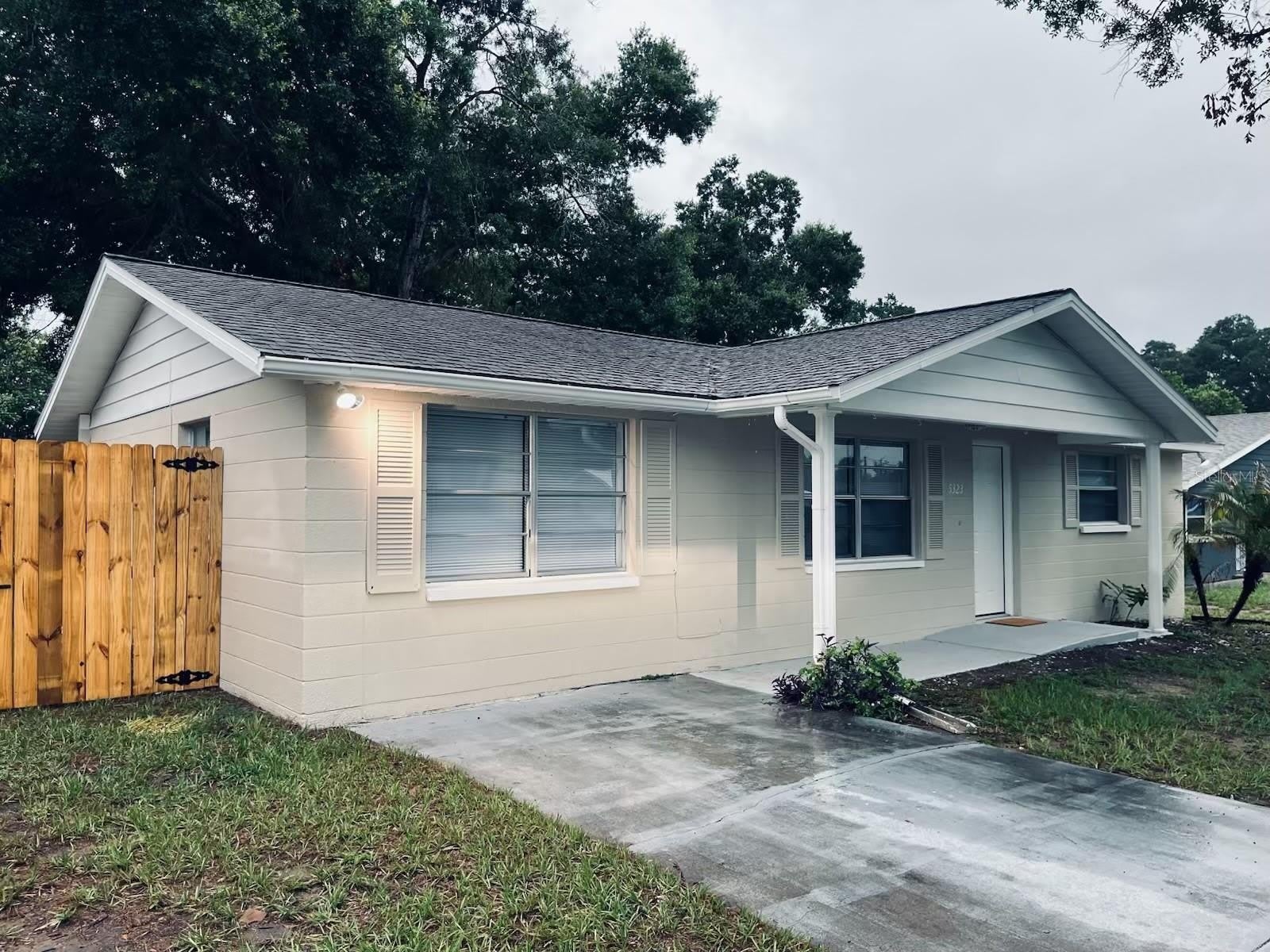 5323 SATSUMA Drive – photo 3
