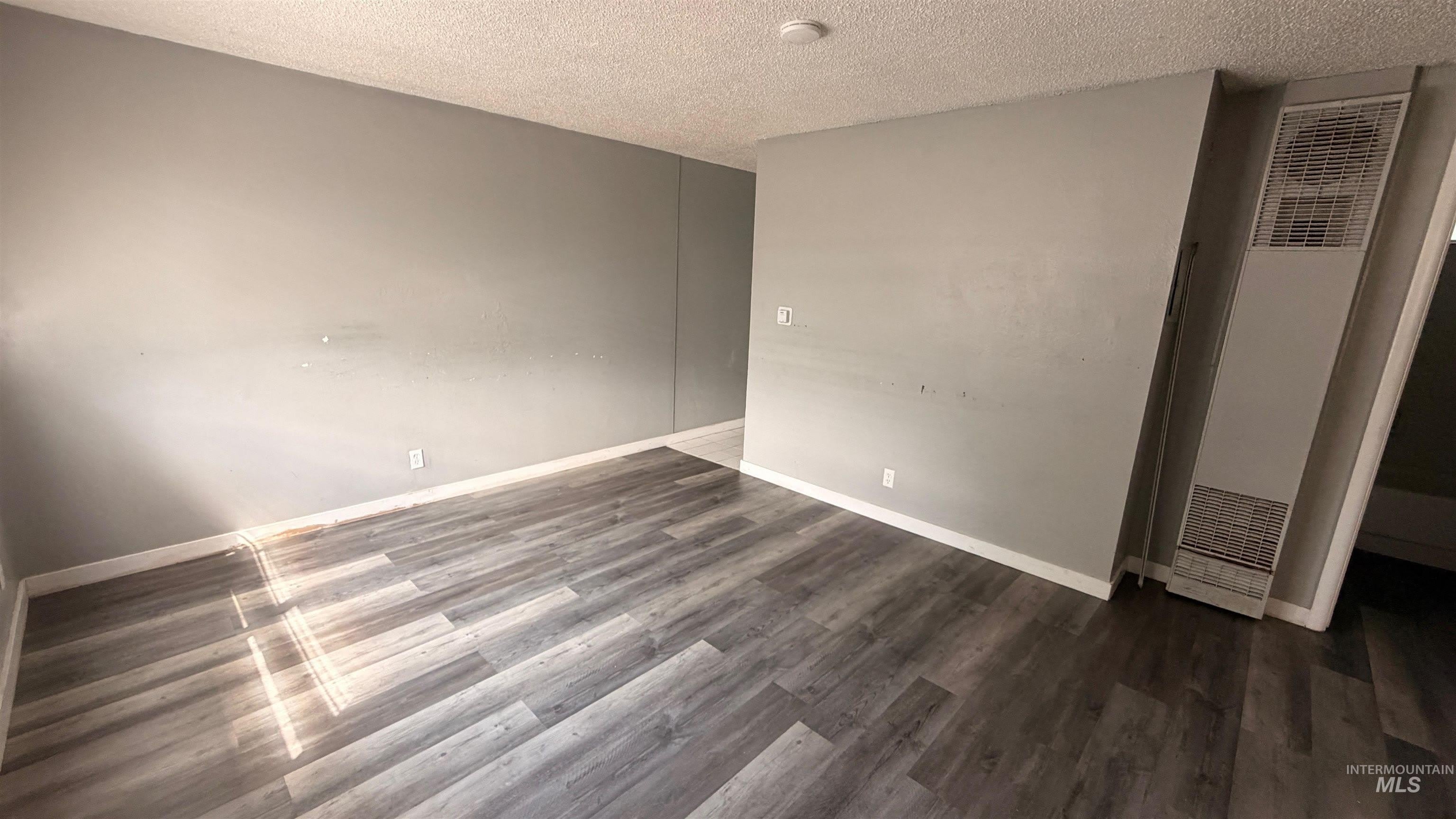 934 11Th Ave N – photo 3