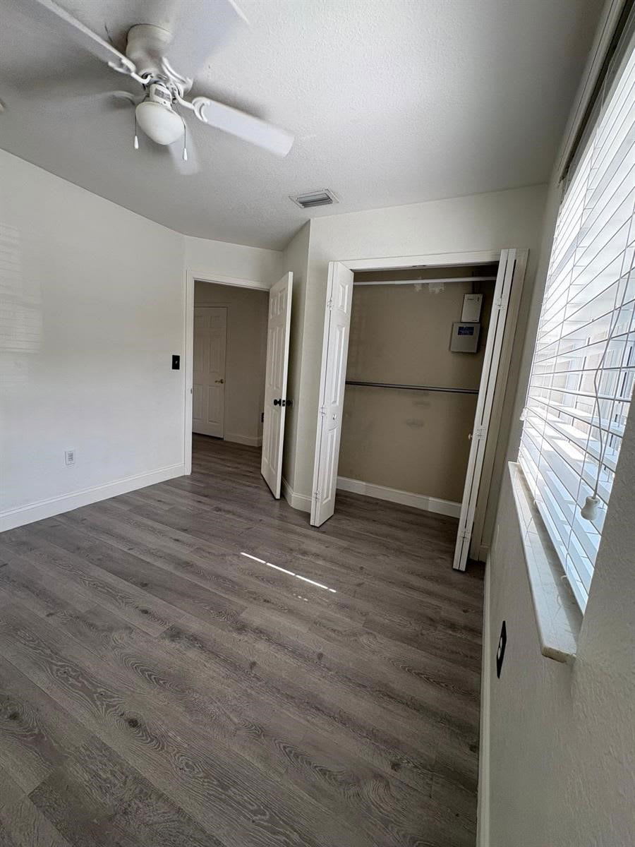 11416 Northwest 93rd Court – photo 5