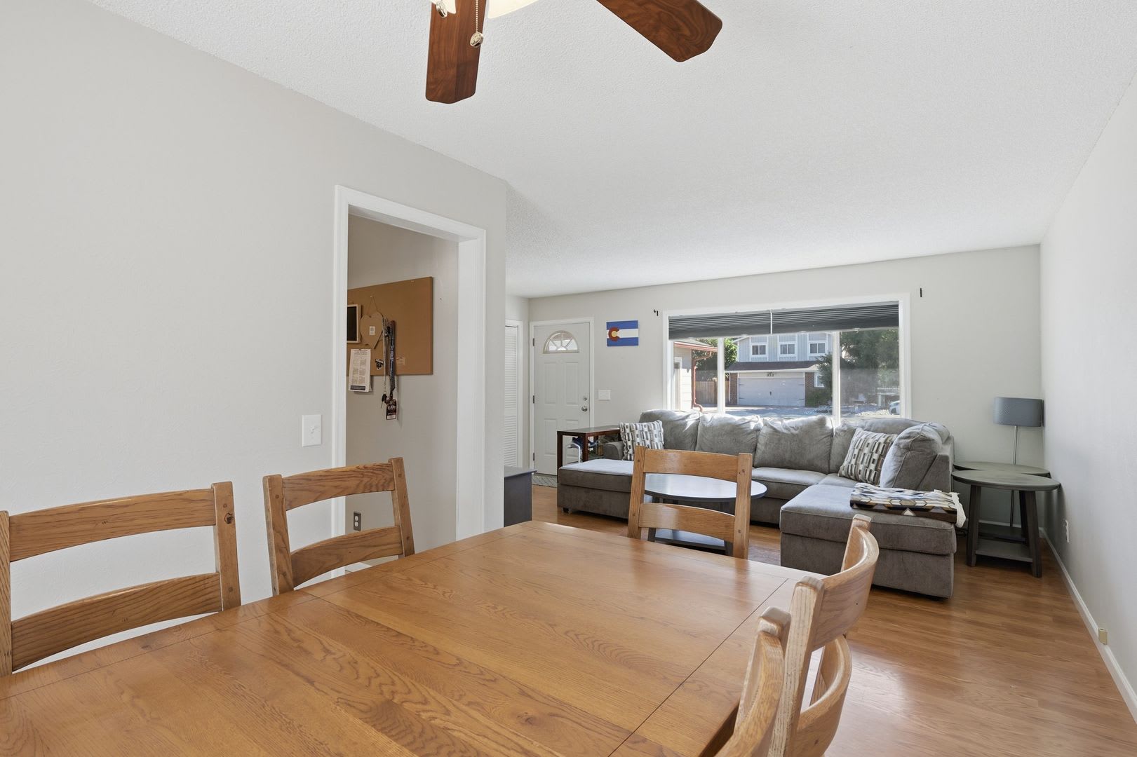 3 Bed 2 1 2 Bath Tri Level Near Downtown Castle Rock – photo 5