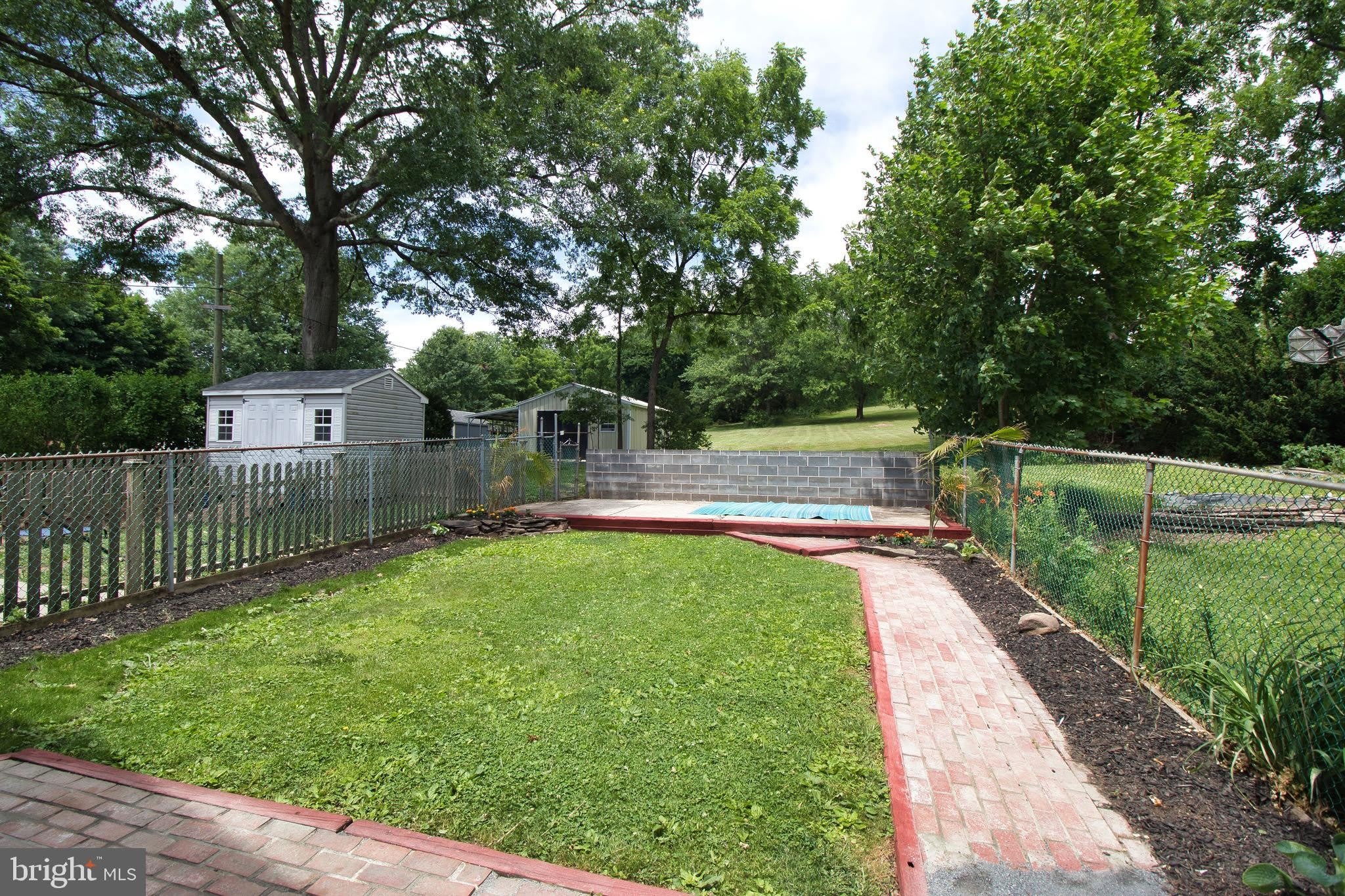 143 GREEN Street – photo 3