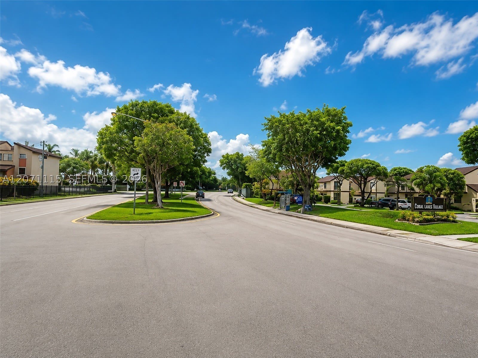 525 NW 100th Ct – photo 4