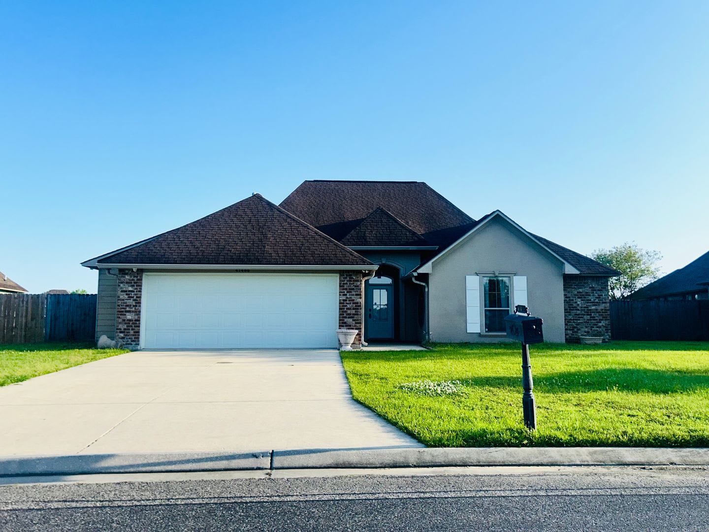 Charming 3 Bedroom 2.5 Bathroom In Prairieville, La!!!!!!!! – photo 1
