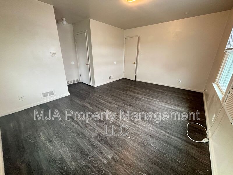 738 W Wasatch St – photo 5