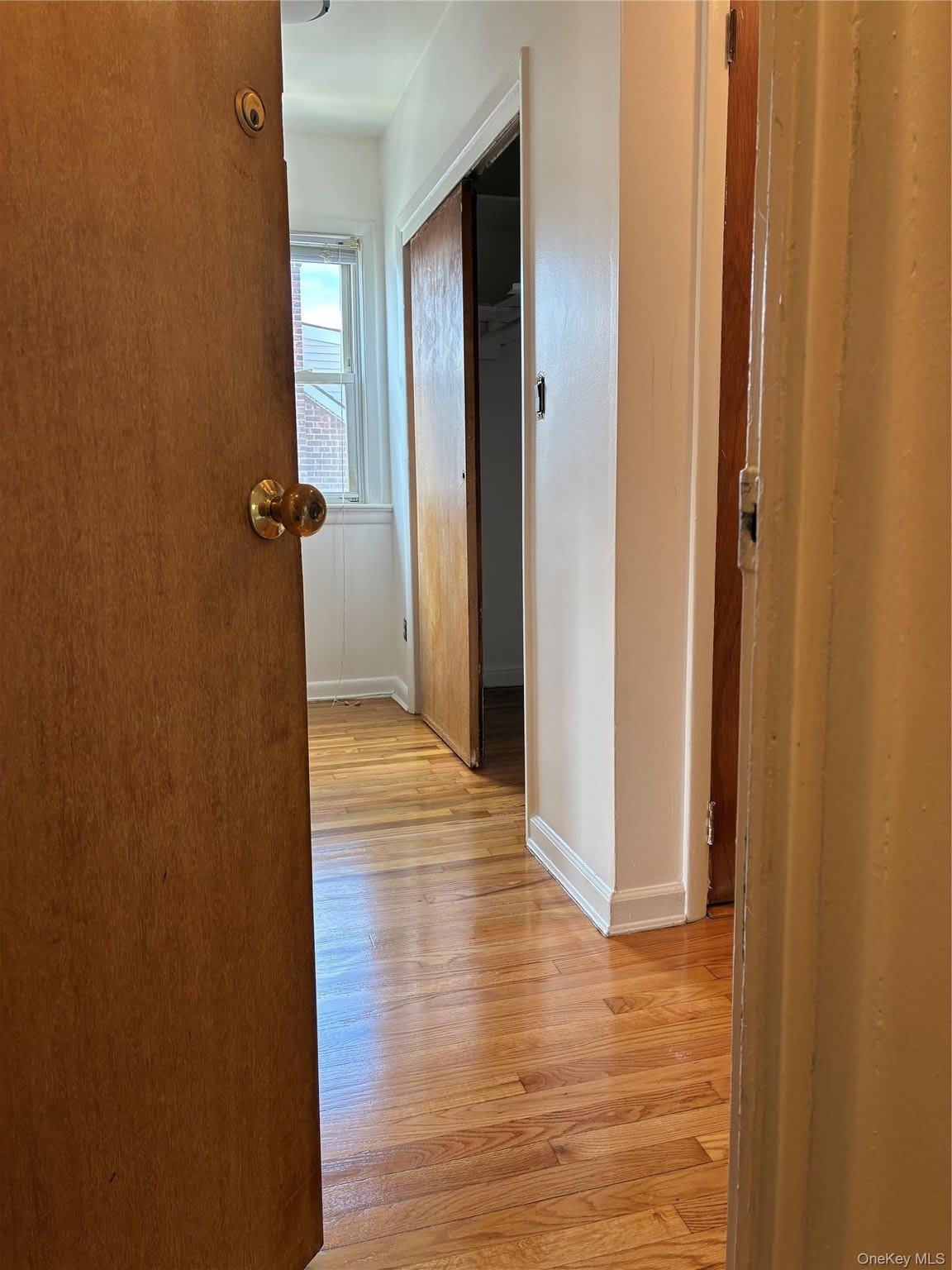 105 Wakefield Avenue – photo 2