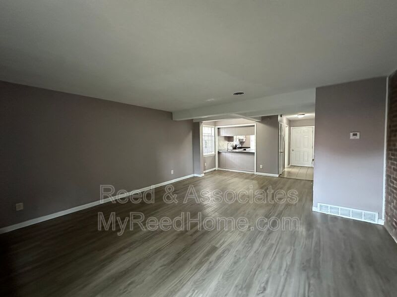 3115 Monterrey Square – photo 4