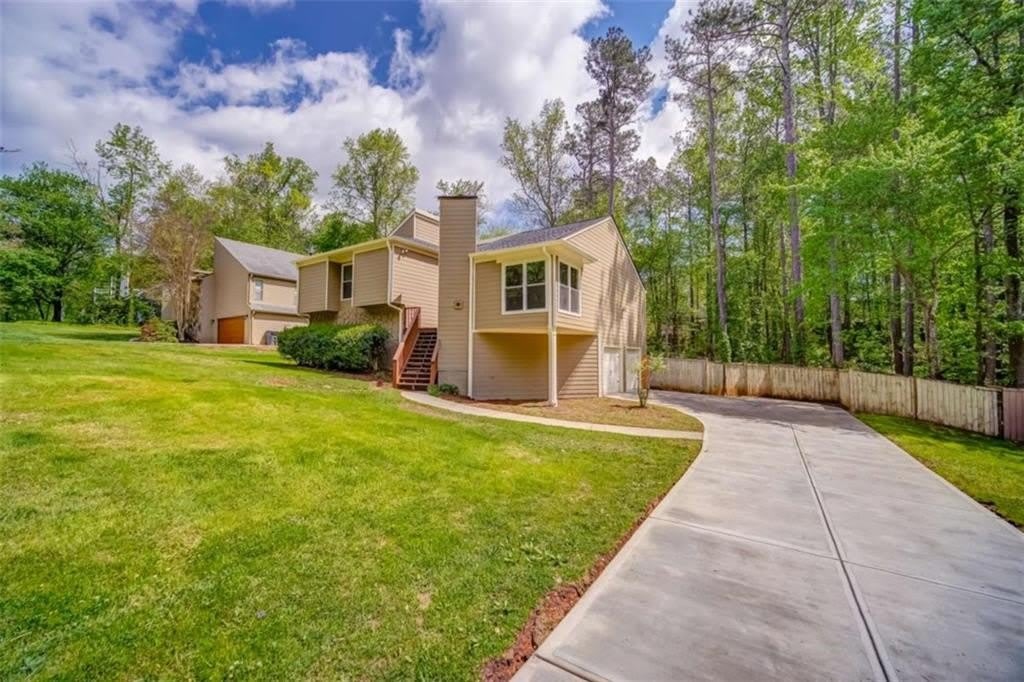 2218 Woodfern Drive – photo 3