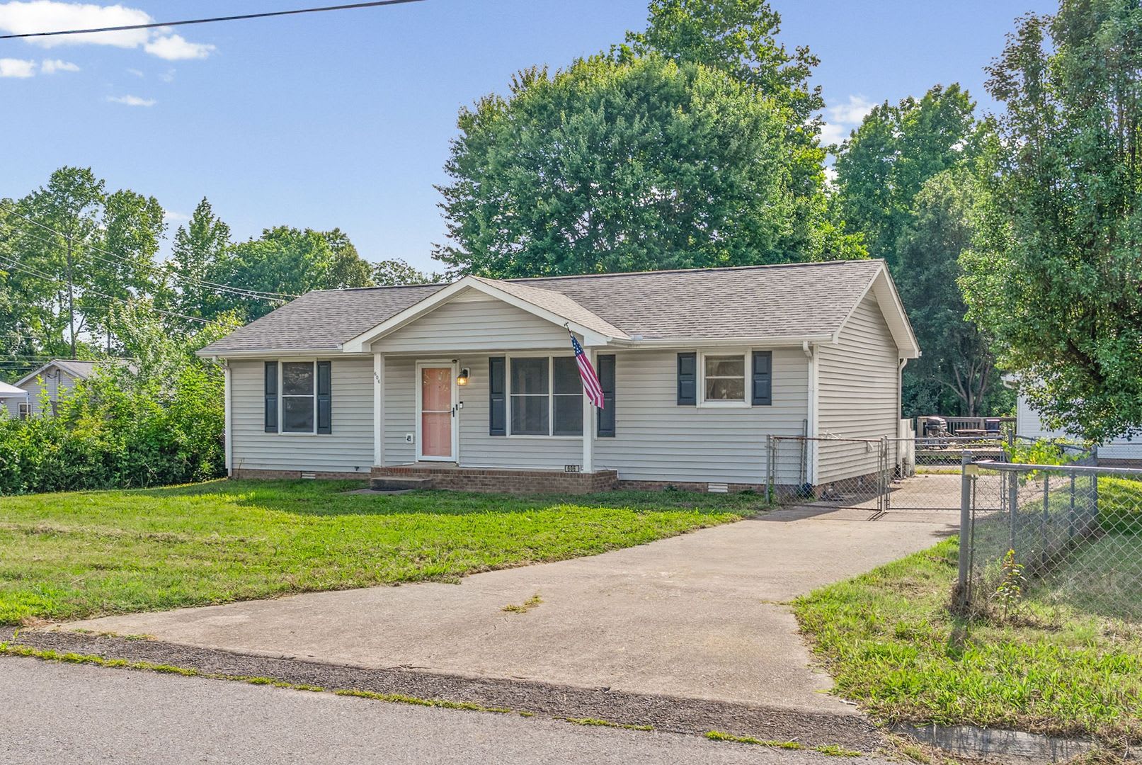Spacious Home with Large Fenced Yard & Storage Shed – photo 3
