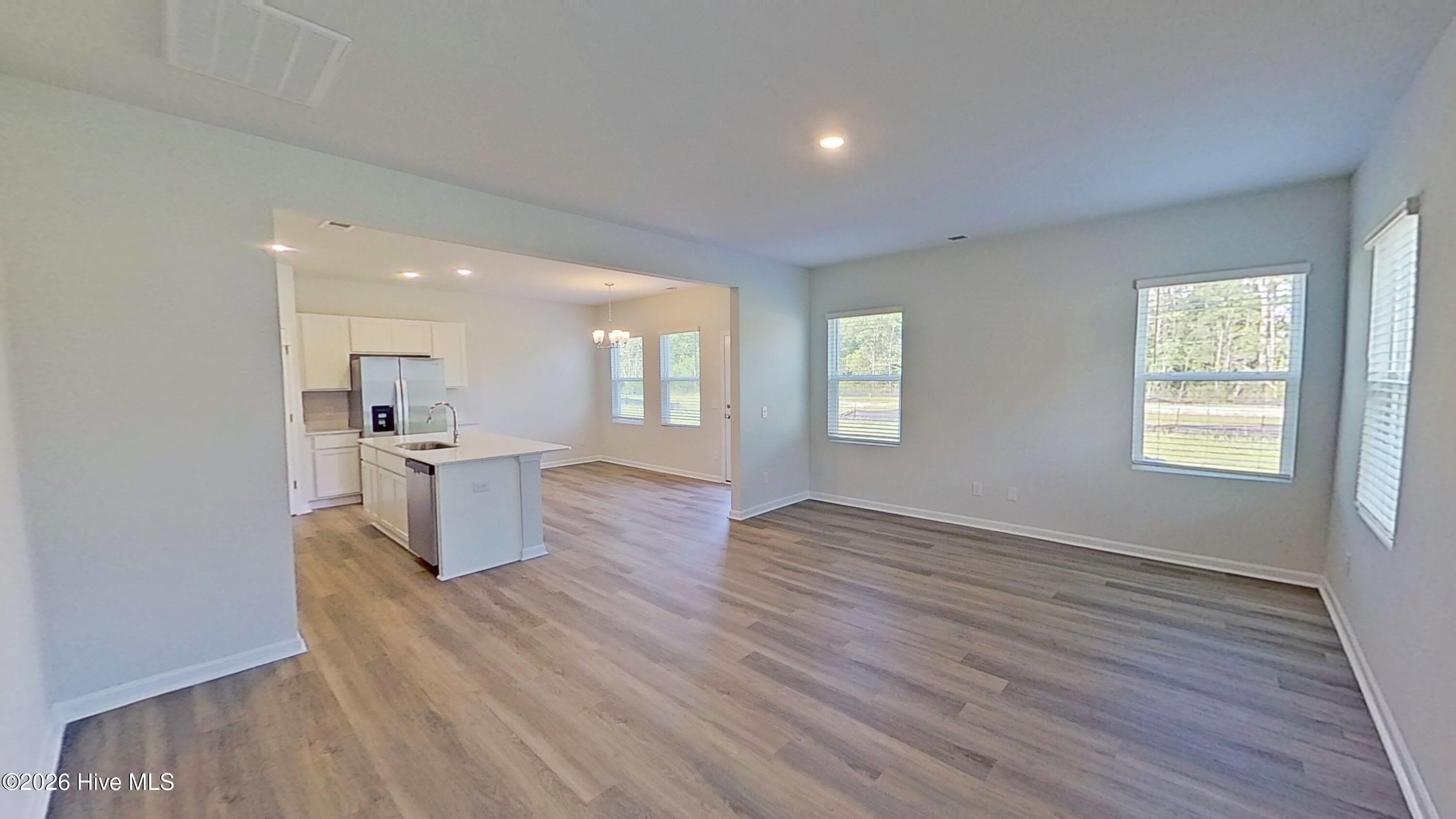 1095 Hanson Drive – photo 3