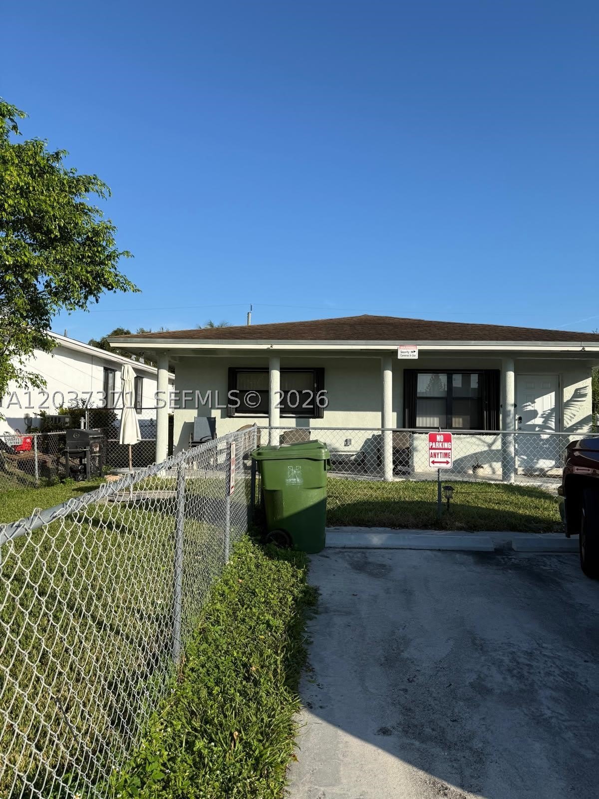 208 NW 7th St – photo 1