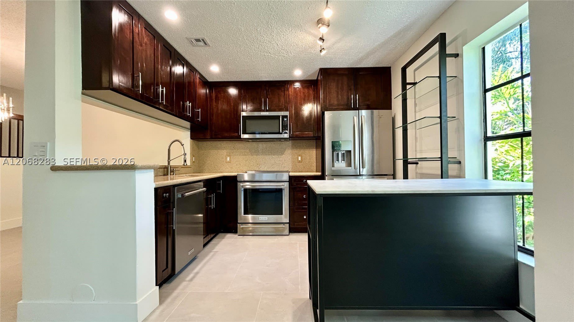 20945 Bay Ct – photo 3