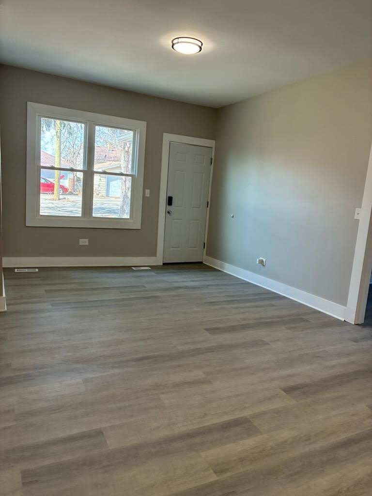 1542 Victoria Avenue – photo 3