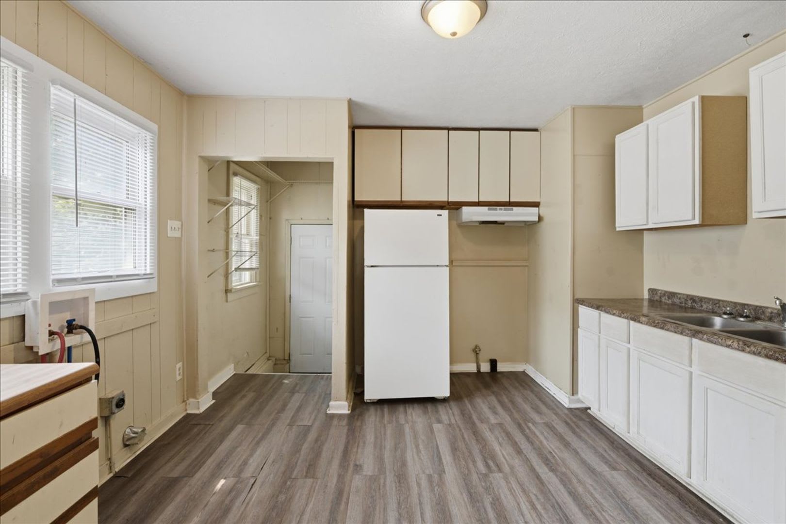 3607 E Michigan St 1 160 00 Mo – photo 5