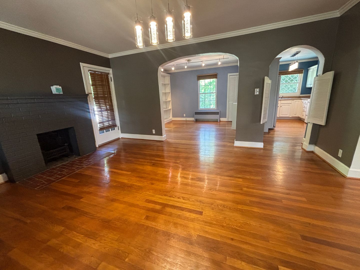 4 bedroom – Roanoke County – photo 3