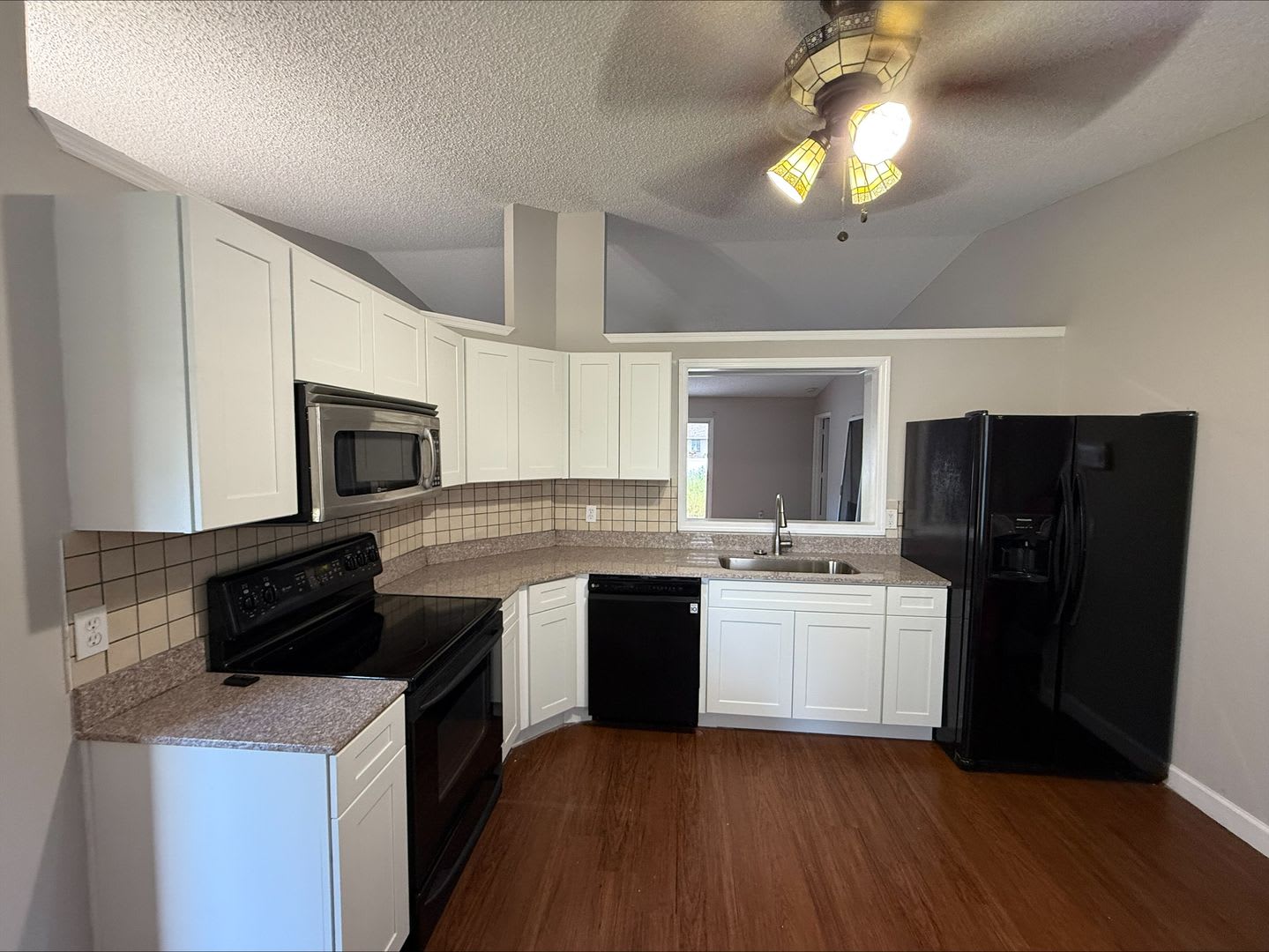 Single Family Home in Palm Bay – photo 2