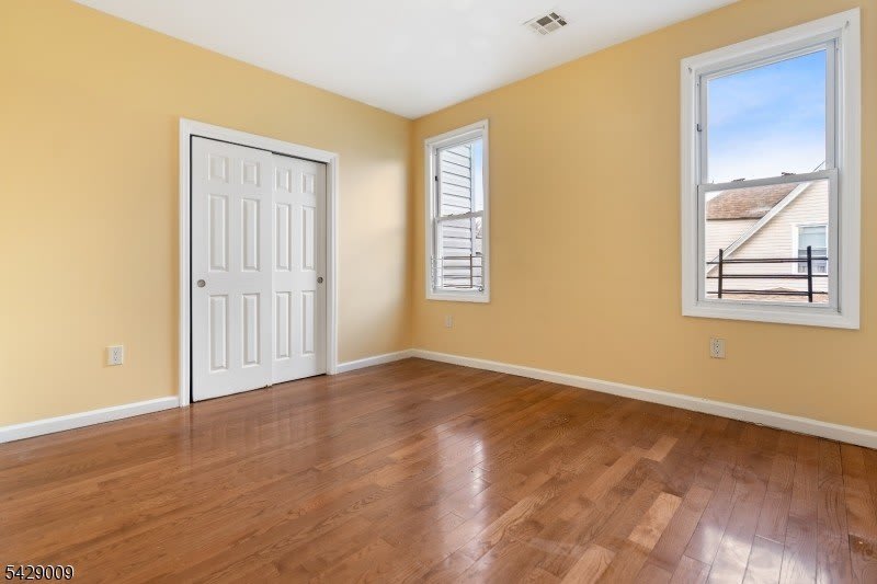 87 Columbia Ave – photo 3