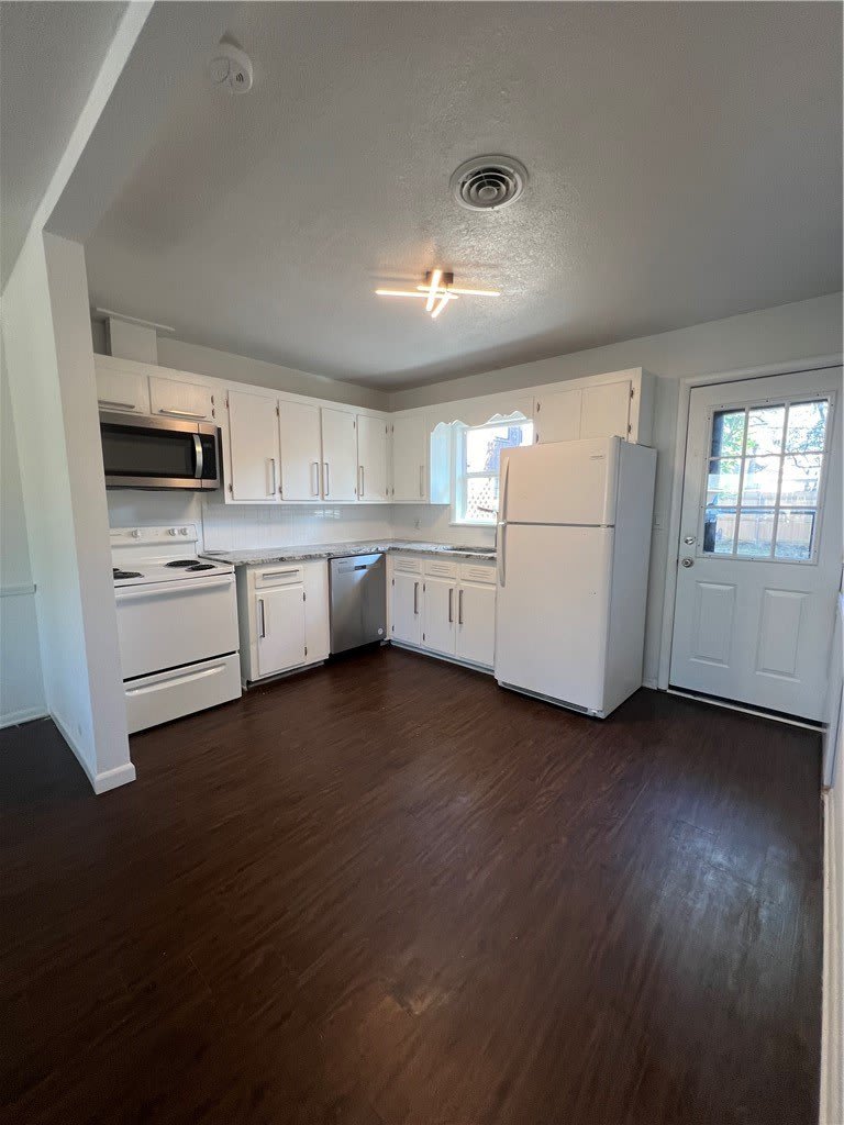737 12th Street – photo 2