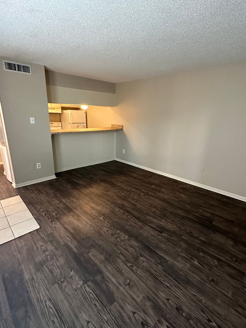 1BD/1BA Condo located on the Germantown/Memphis Line! – photo 2
