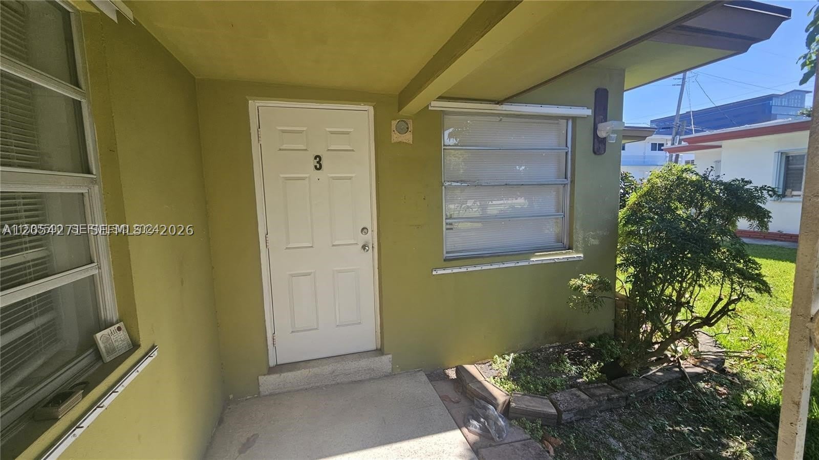 808 Ne 10Th St – photo 4