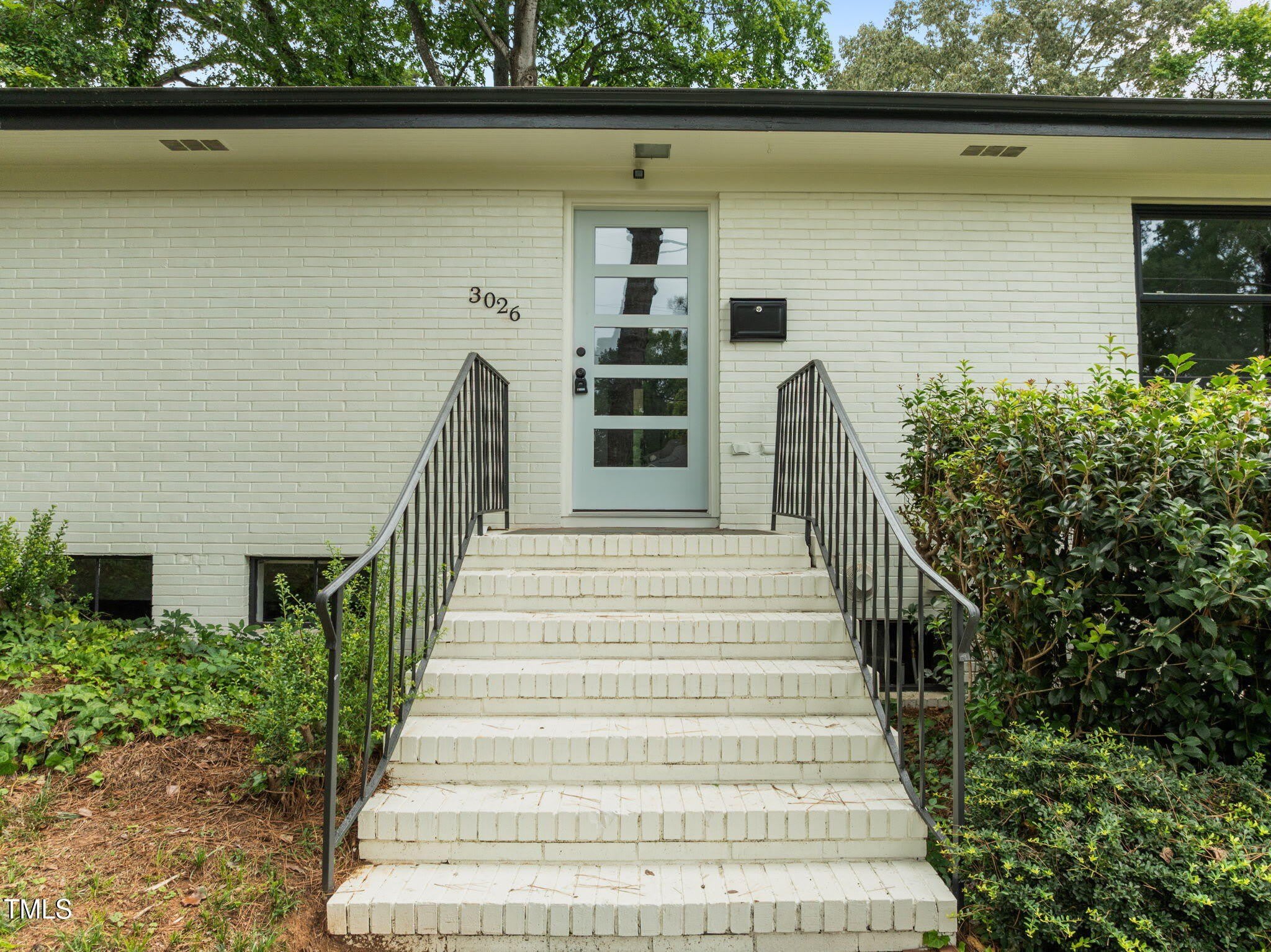 3026 Devonshire Drive – photo 2