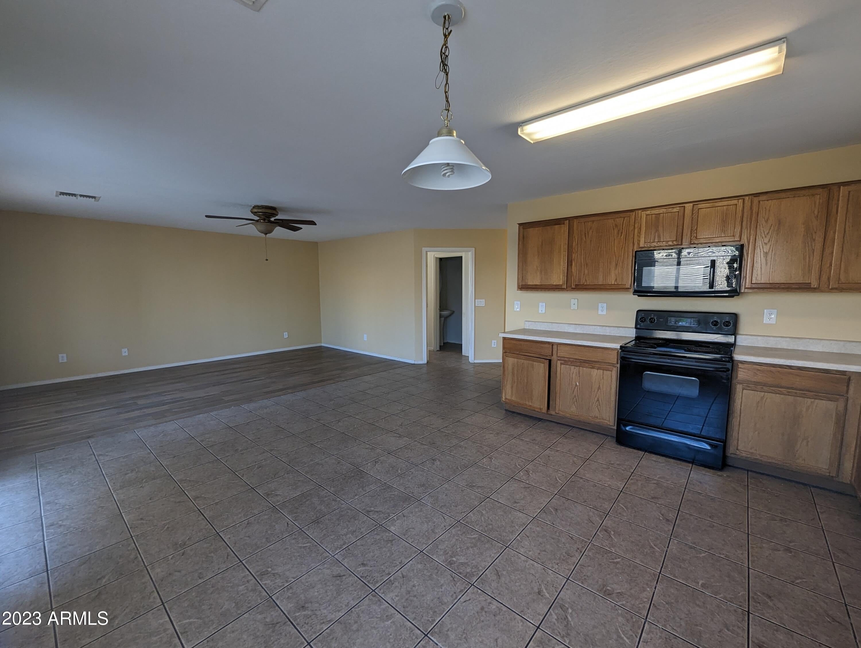 2270 W CENTRAL Avenue – photo 5