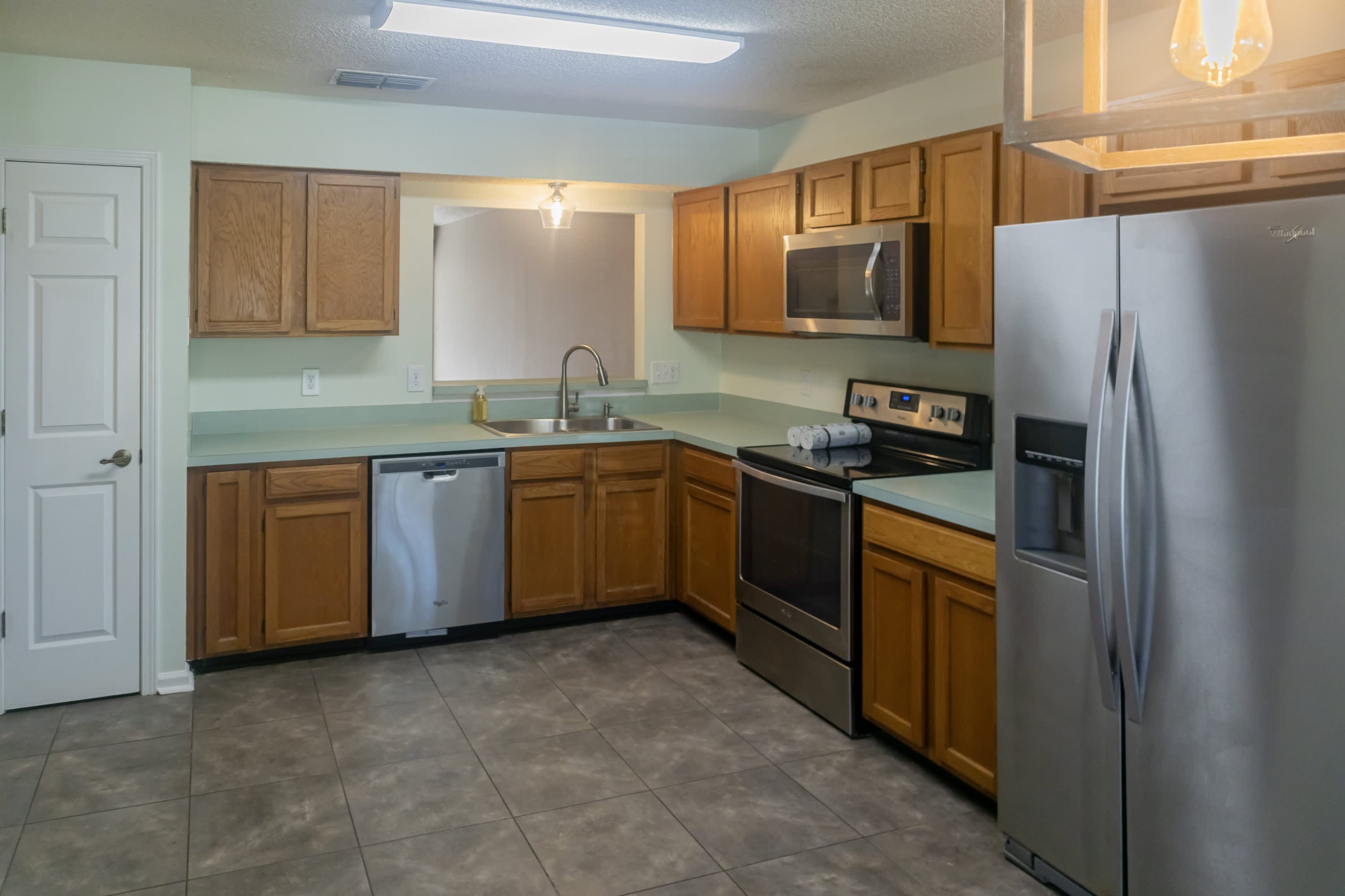 1714 Ashmore Green Drive – photo 3