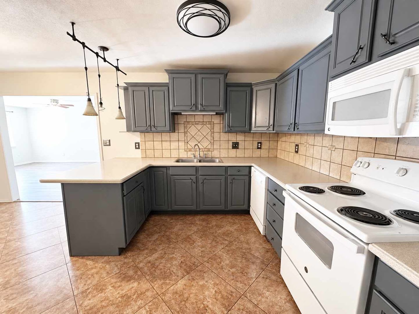 A Moore Home with Space to Make Your Own – photo 4