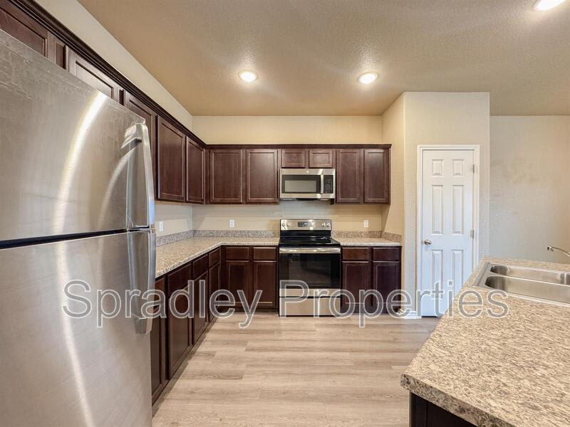 943 Laila Ln – photo 5